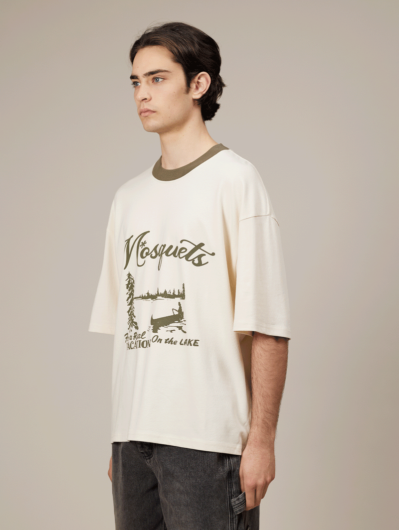CREAM OLIVE CONTRAST COLLAR T-SHIRT "PRODUCTIONS"