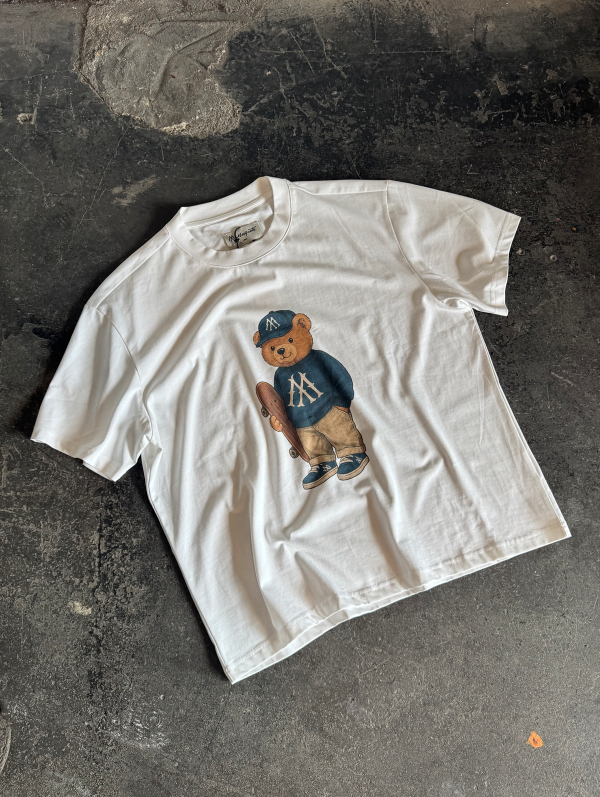 WHITE VINTAGE T-SHIRT "TEDDY"