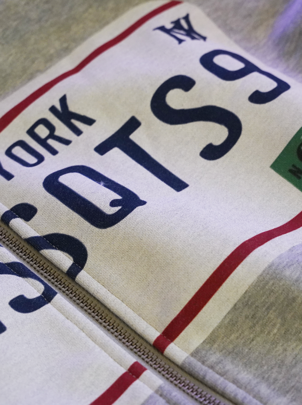 GREY MELANGE  ZIP HOODED "PLATE"