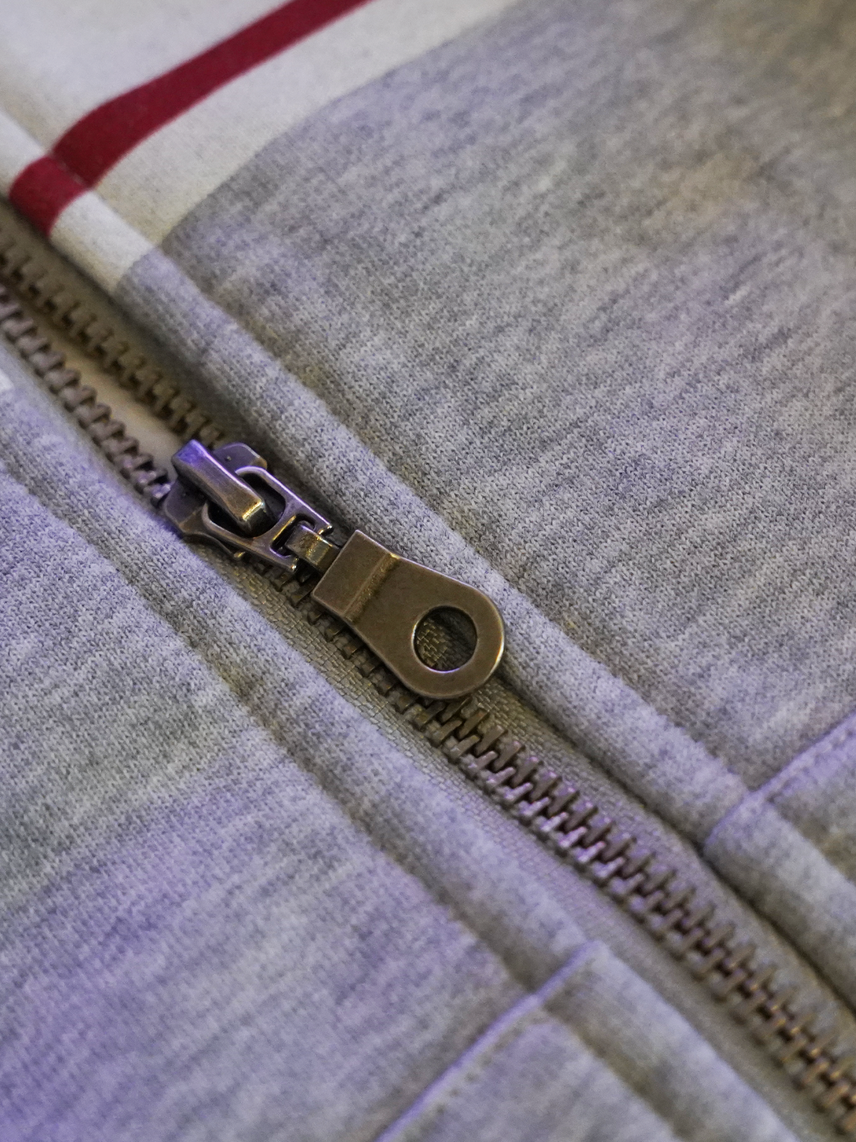 GREY MELANGE  ZIP HOODED "PLATE"