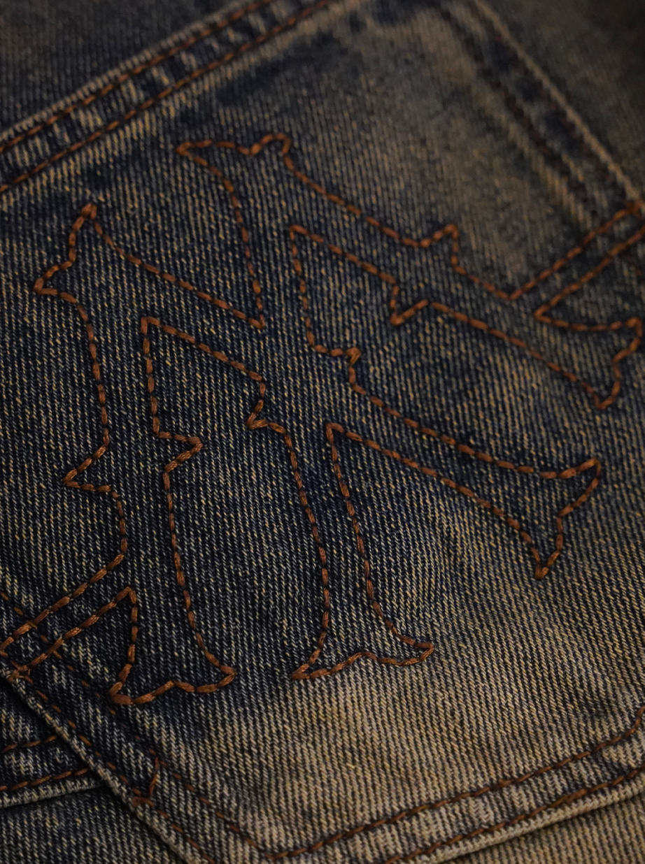 LIGHT BLUE WASHED DENIM