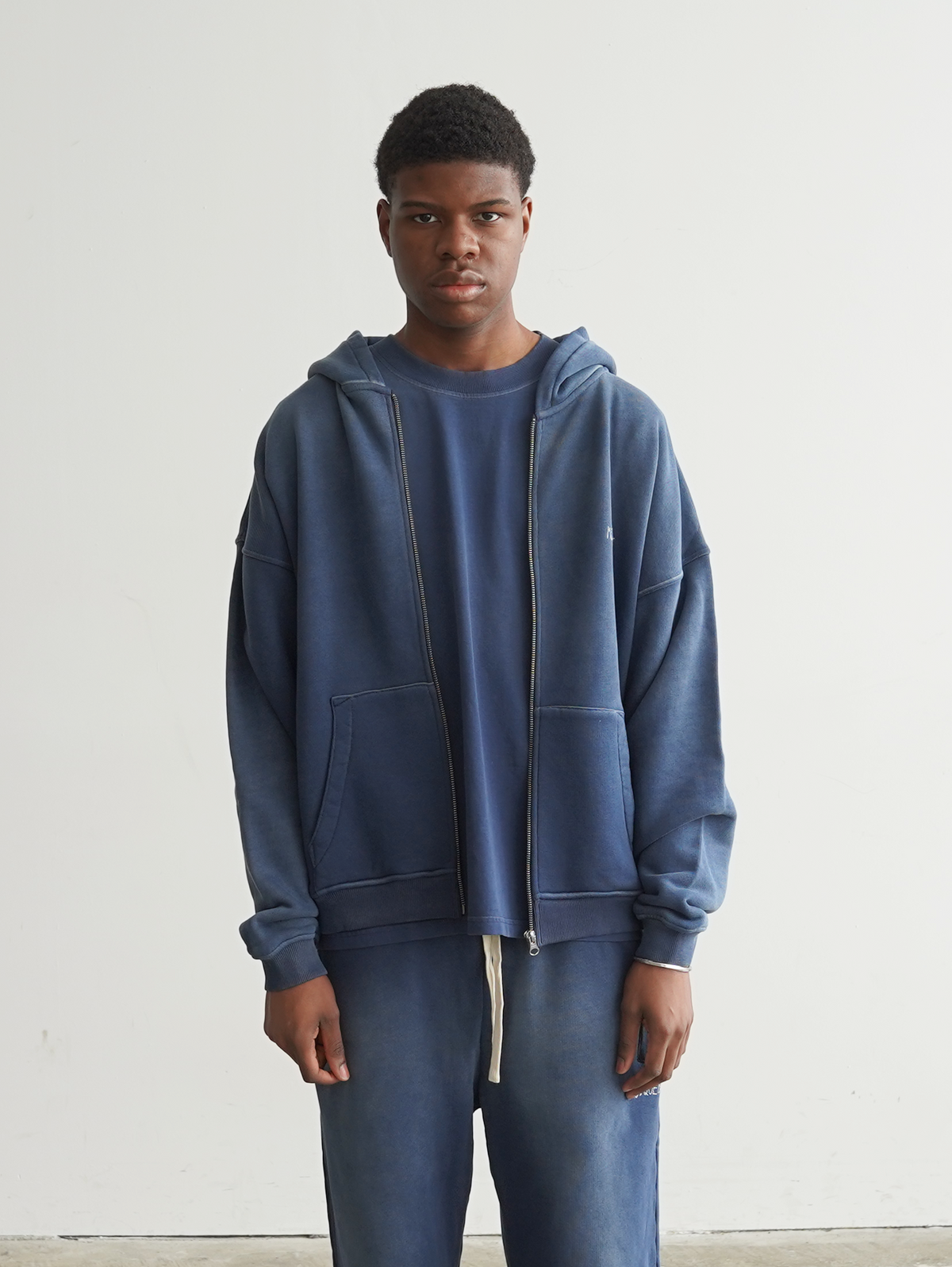 BLUE SUNFADED ZIP HOODED "EVERYDAYS" - Mosquets