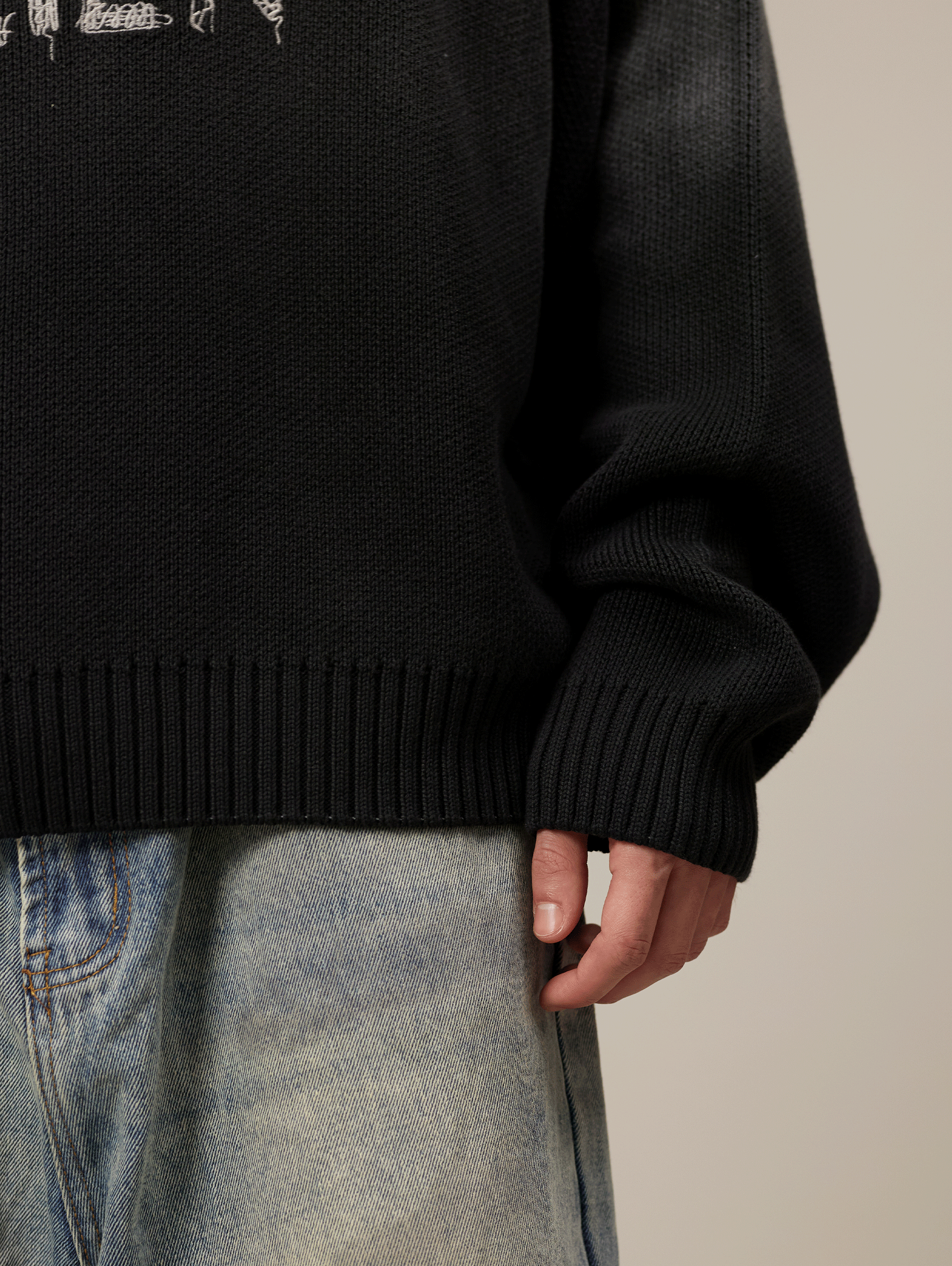 BLACK SUNFADED KNIT SWEATER 