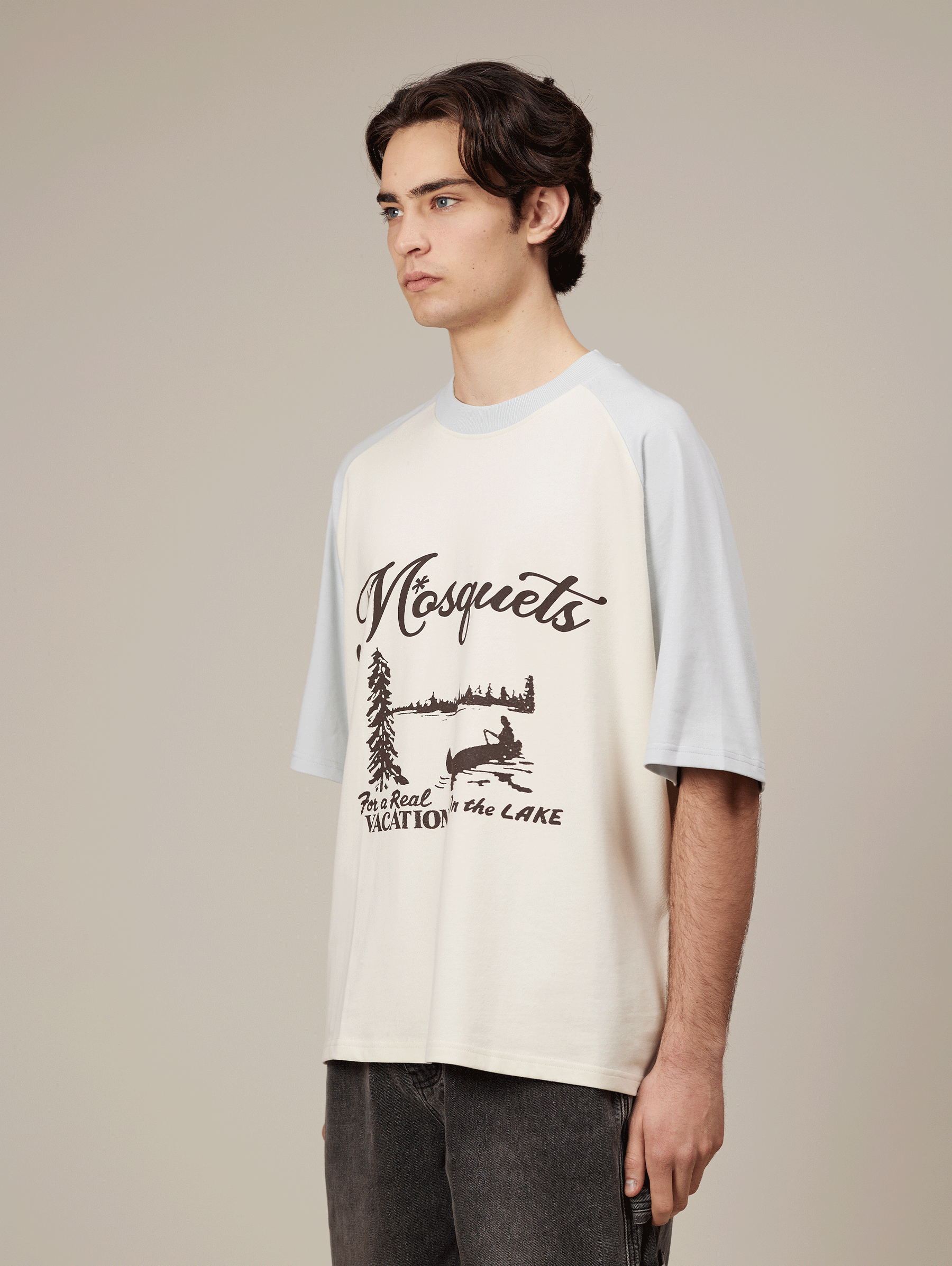 CREAM LIGHT BLUE RAGLAN T-SHIRT "VACATION"