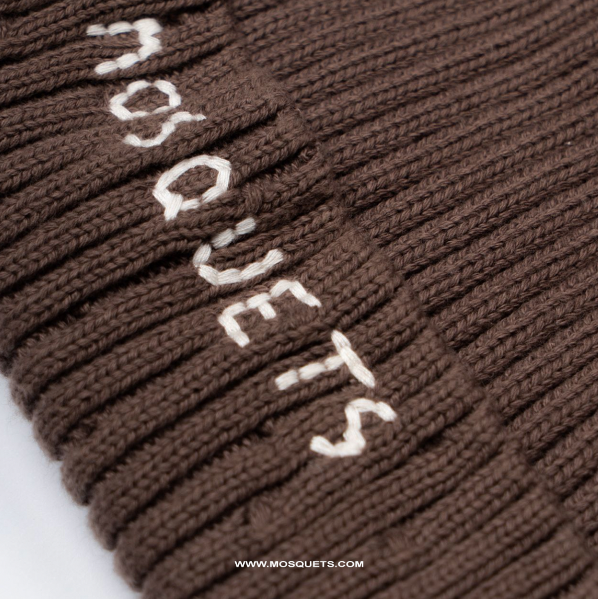 BROWN BEANIE "MOSQUETS"