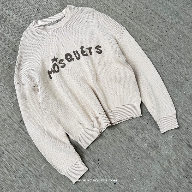 CREAM HEAVY KNIT SWEATER "MOSQUETS"