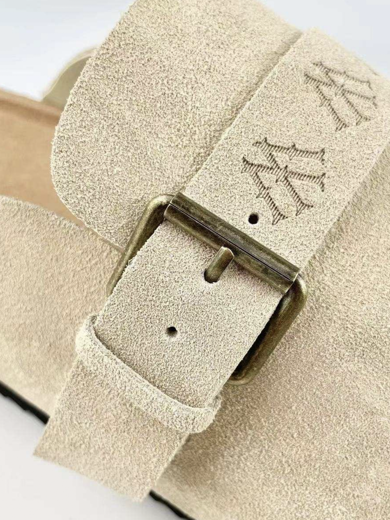 BEIGE LEATHER SLIDER 