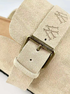 BEIGE LEATHER SLIDER "M"