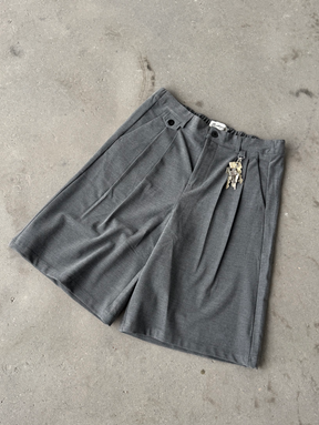 PLEATED SHORTS "DARK GREY"