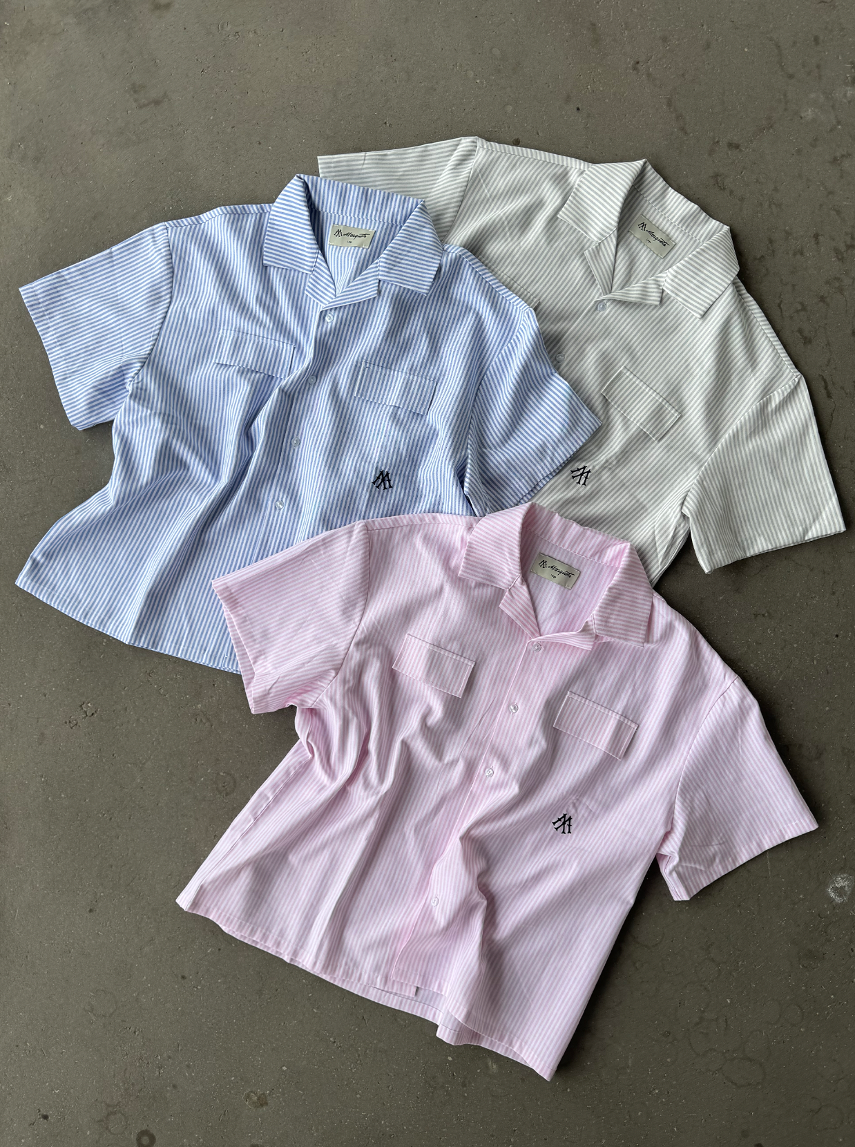 BLUE WHITE STRIPE RESORT SHIRT "M"