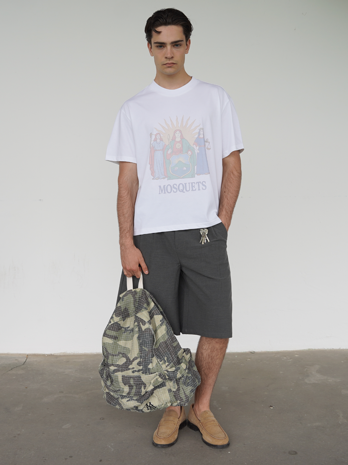 WHITE T-SHIRT "SEAL"