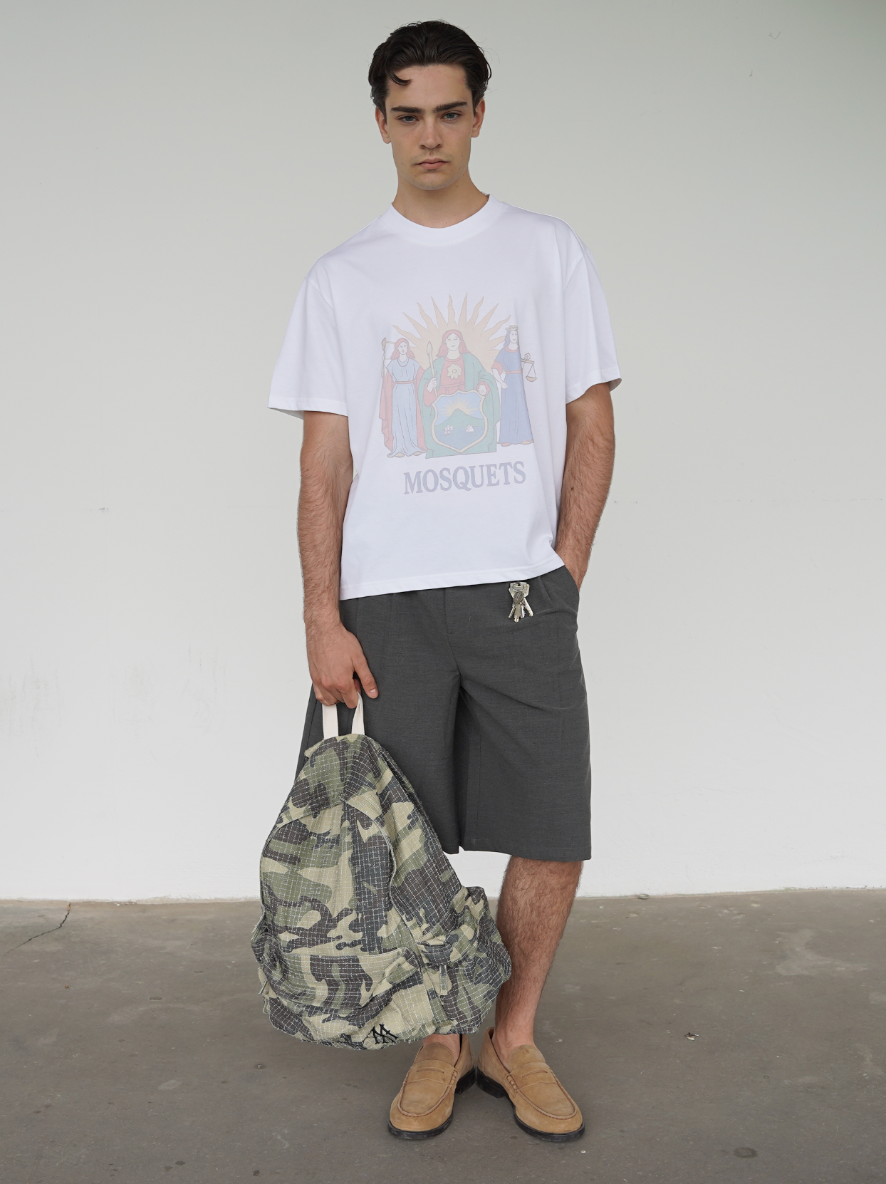WHITE T-SHIRT "SEAL"