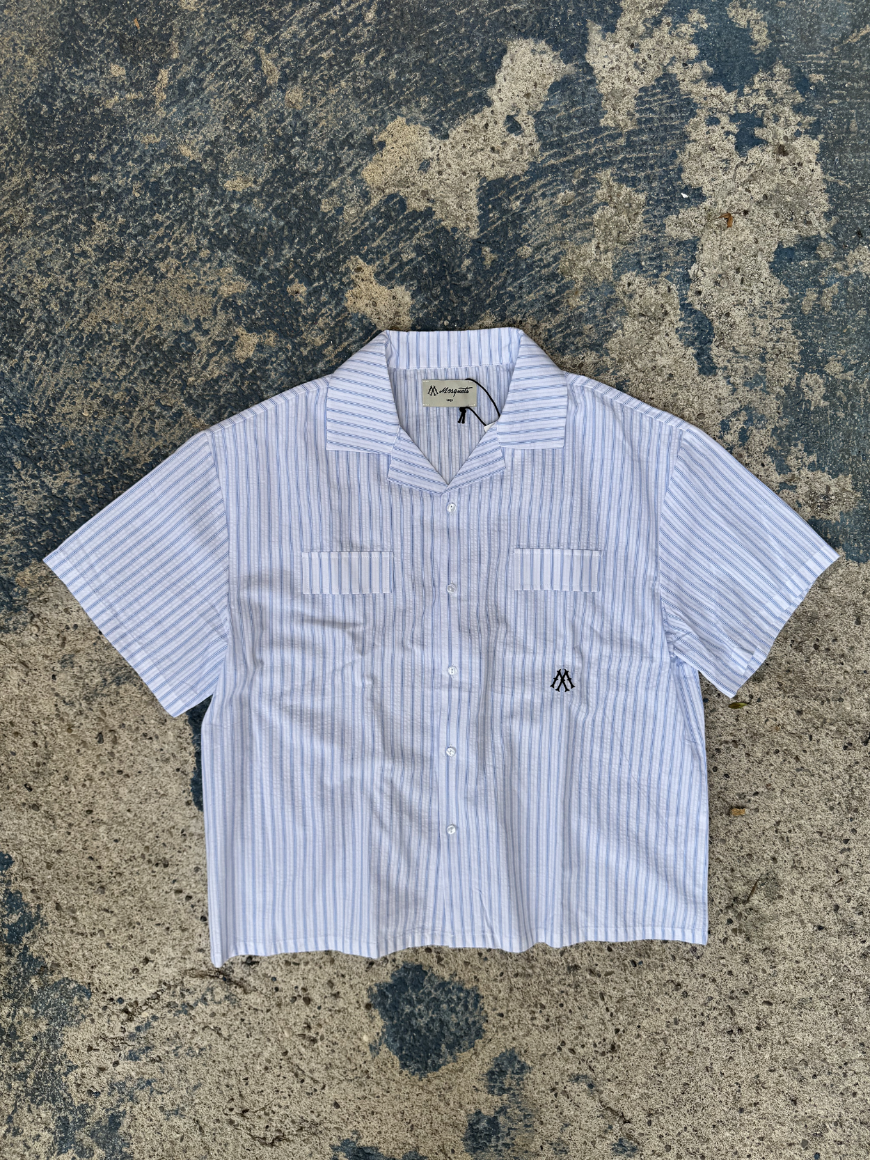 WHITE BLUE  PINSTRIPE SHIRT "M"