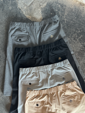 PLEATED SHORTS "BEIGE"