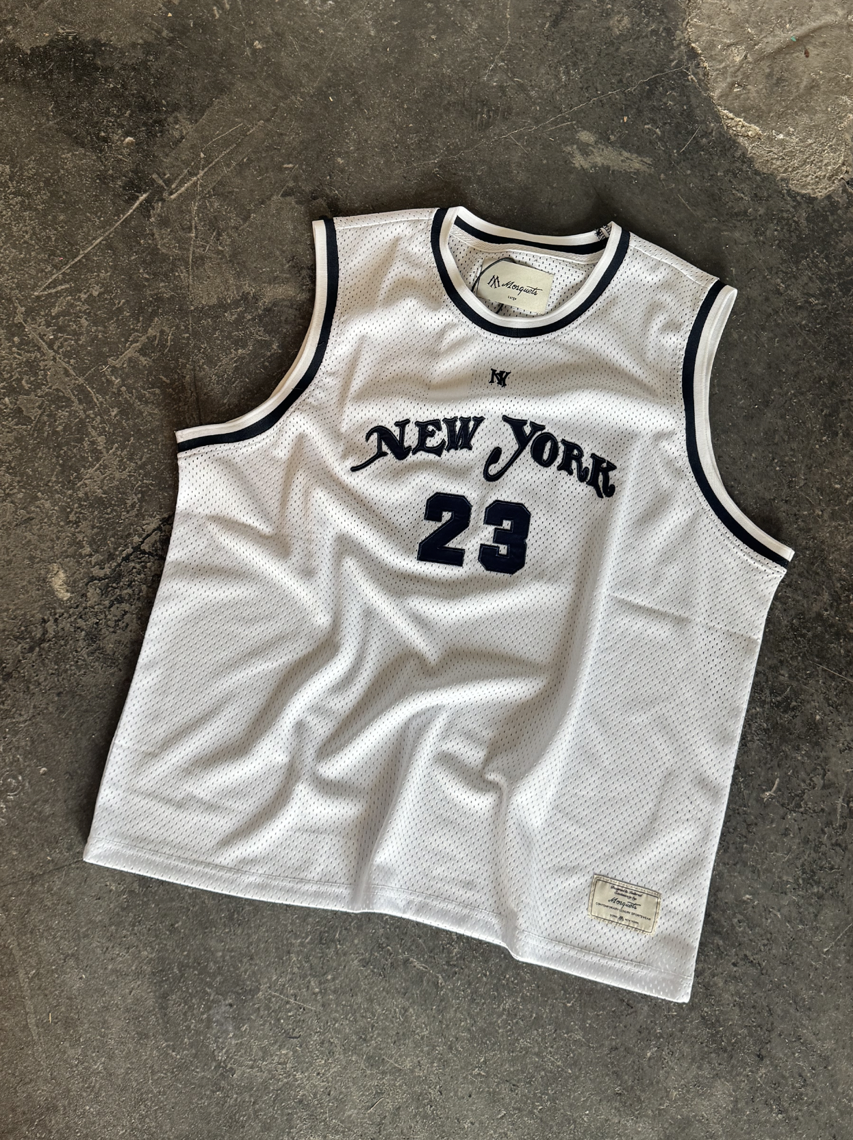 WHITE BASKETBALL JERSEY "NY 23"