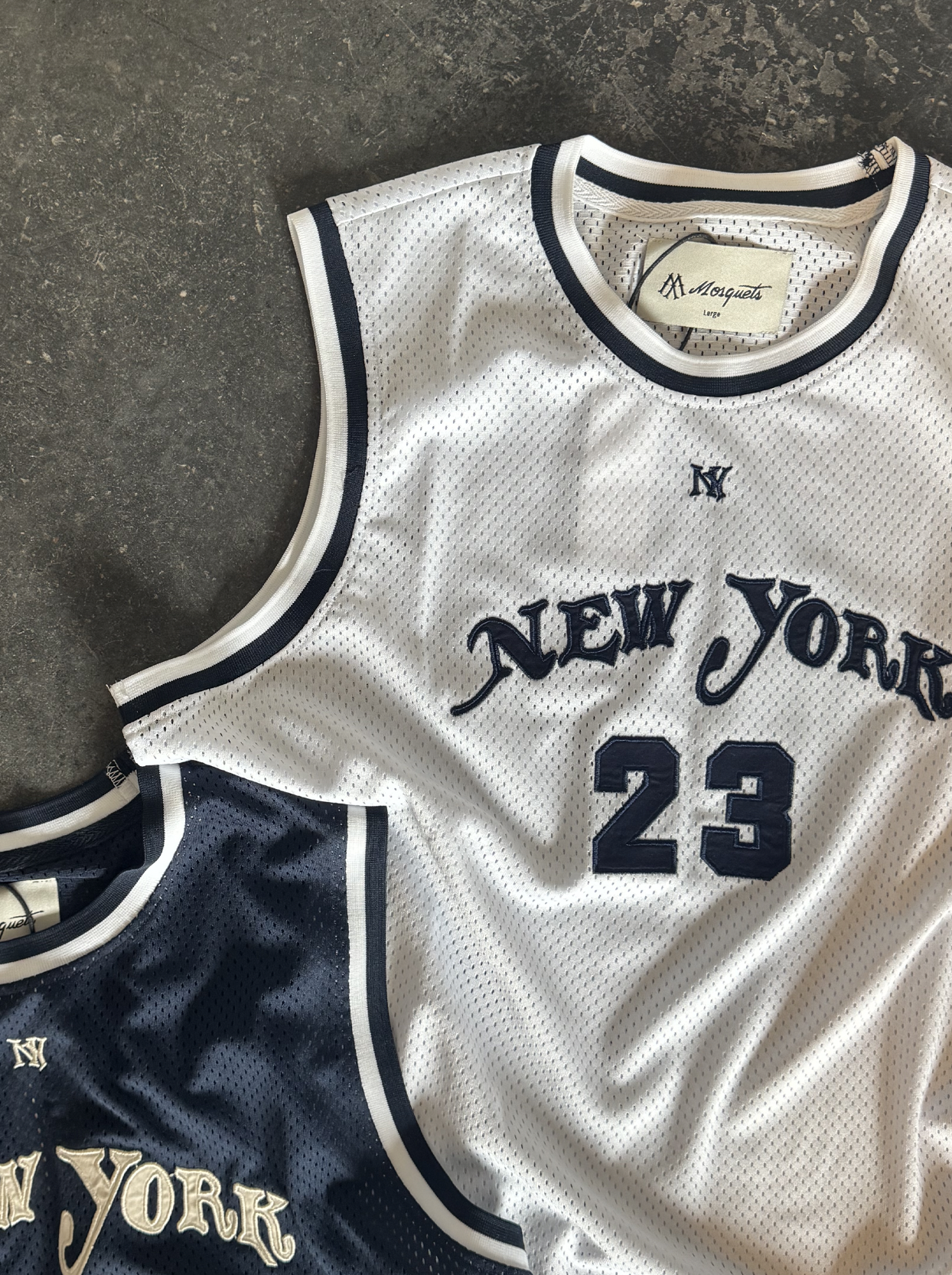 WHITE BASKETBALL JERSEY 