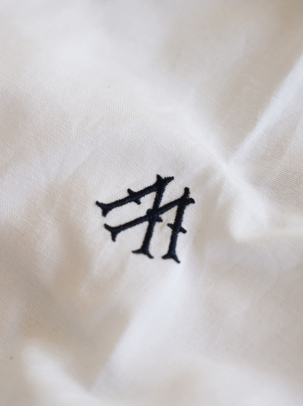EVERYDAYS WHITE RESORT SHIRT "M"