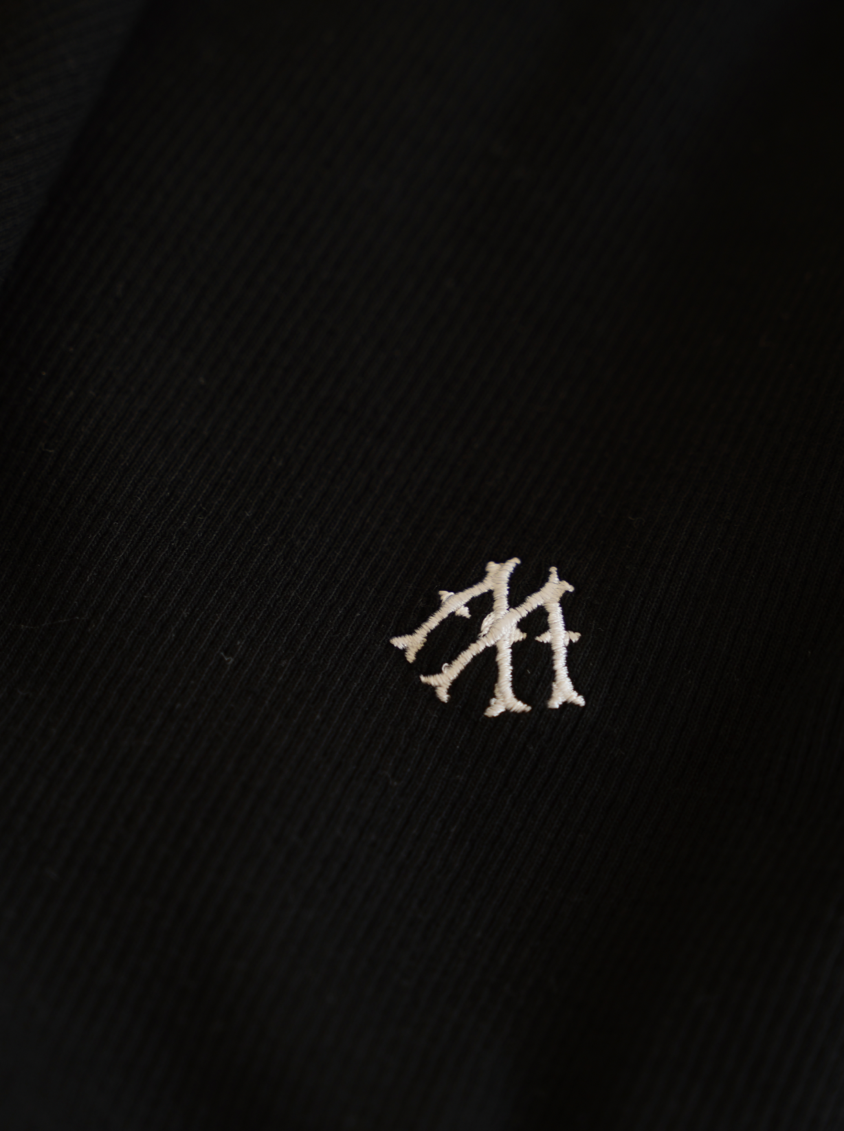 EVERYDAYS BLACK RIB T-SHIRT "M"