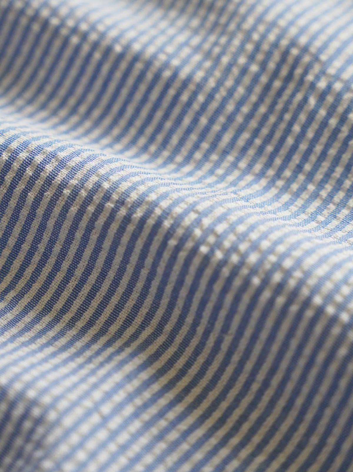 BLUE WHITE SEERSUCKER SHIRT "M"