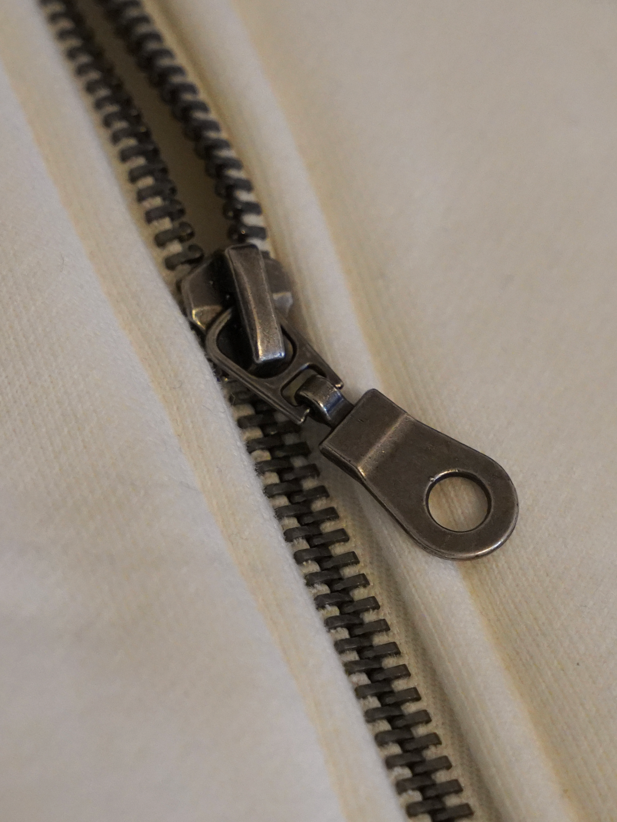 CREAM ZIP HOODED "NY"