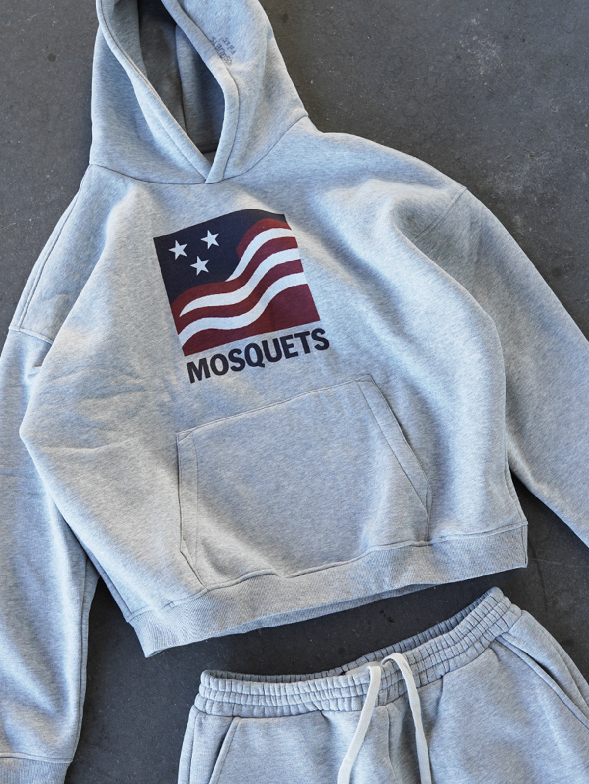 GREY MELANGE HOODED "AMERICANA" - Mosquets