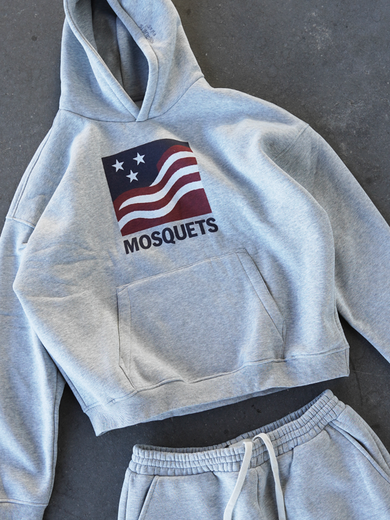 GREY MELANGE HOODED "AMERICANA" - Mosquets