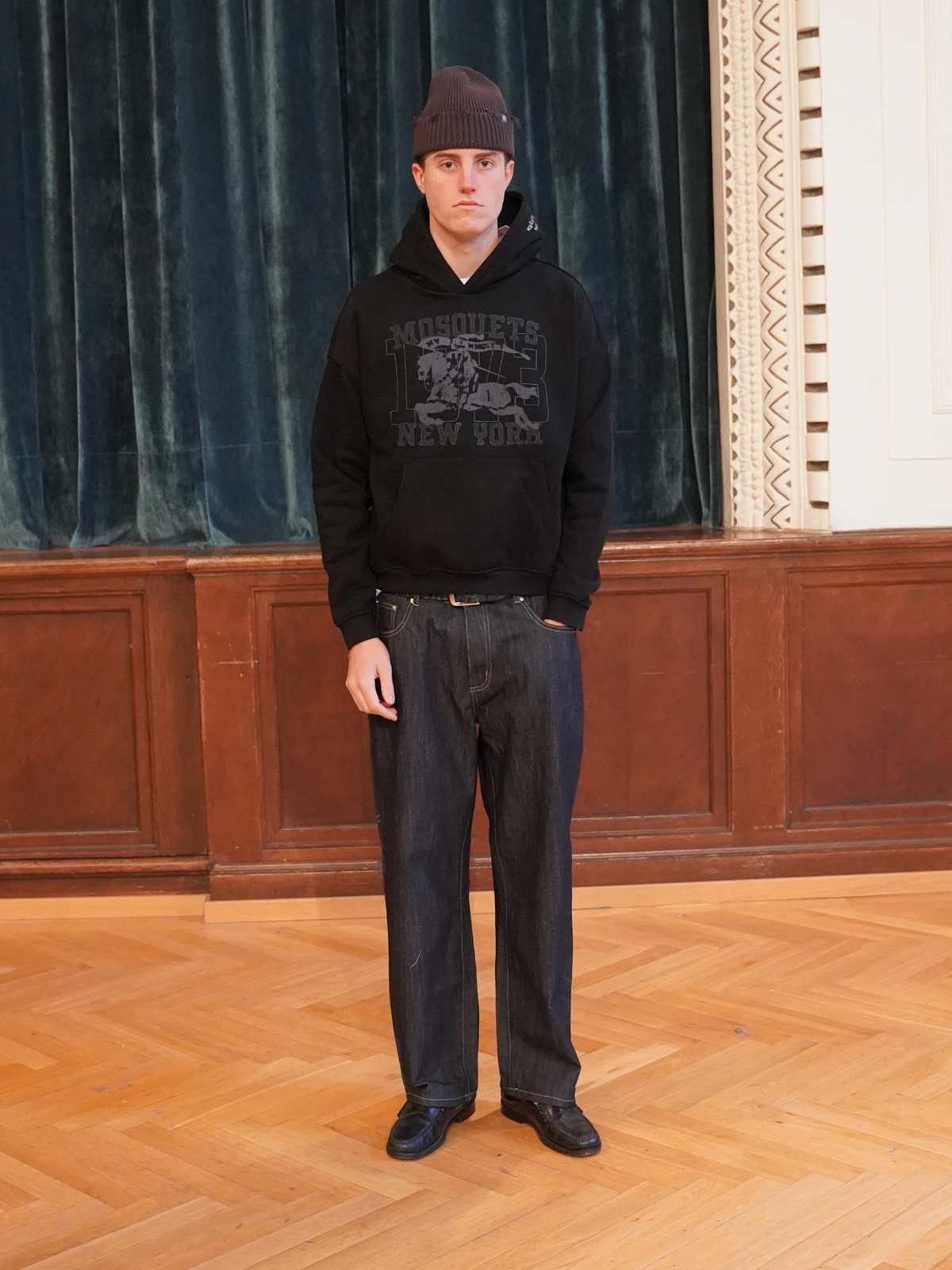 BLACK HOODED "KNIGHTS" - Mosquets