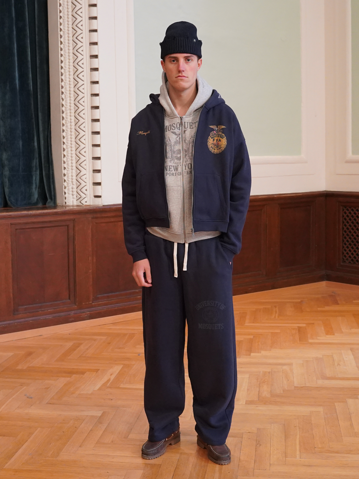 DARK BLUE ZIP HOODED 