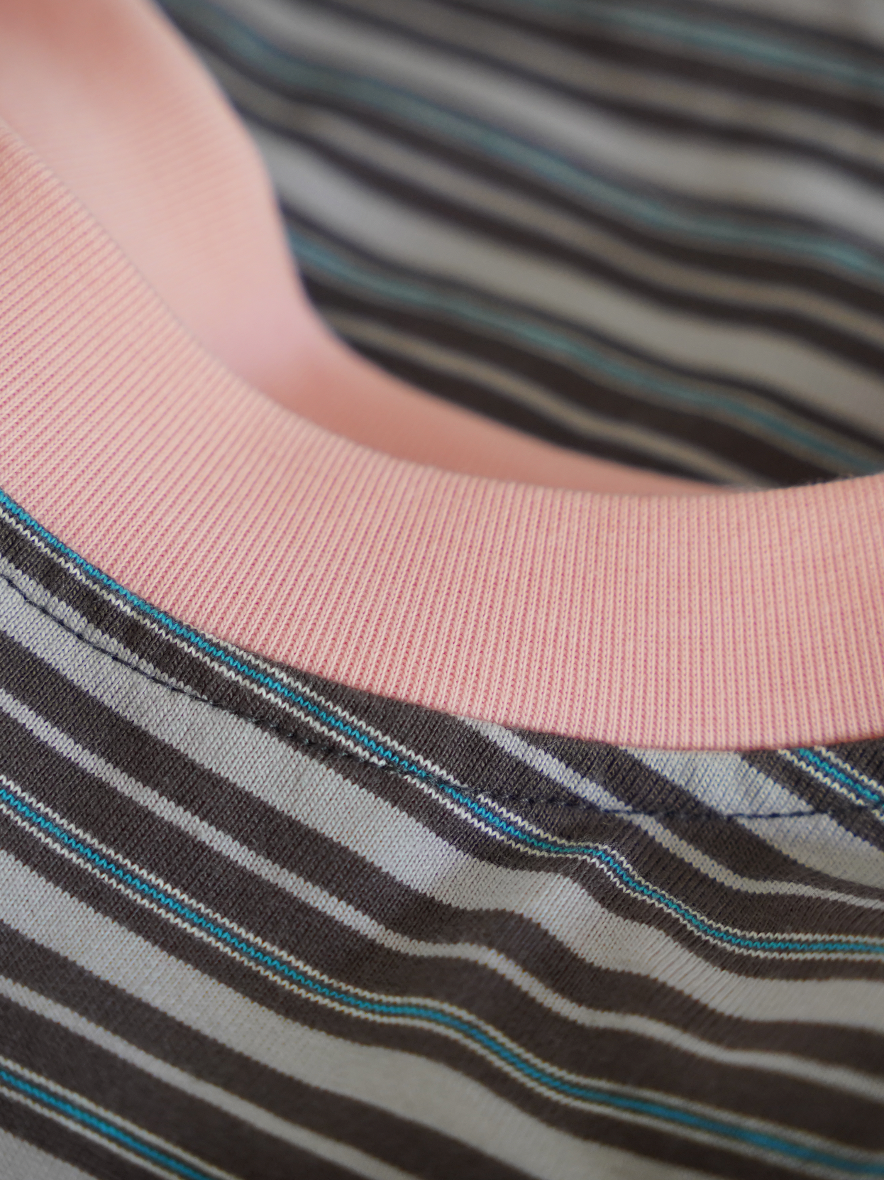 GREY STRIPE CONTRAST SHIRT "MOSQUETS"