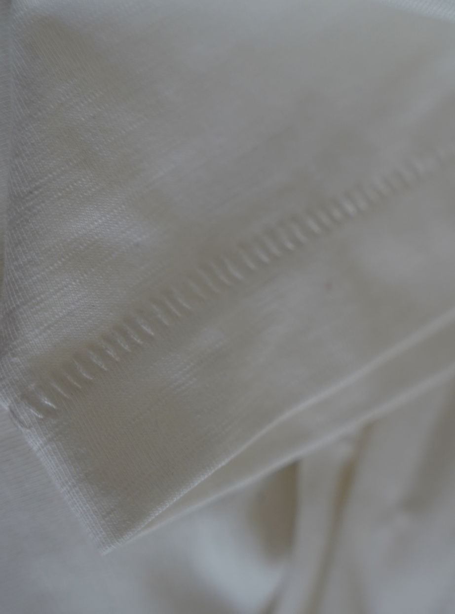 WHITE SLUB T-SHIRT "MOSQUETS"
