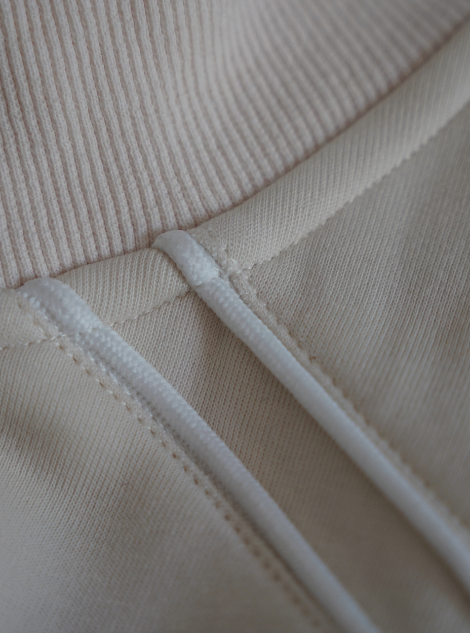 CREAM WHITE TRAIN JACKET 
