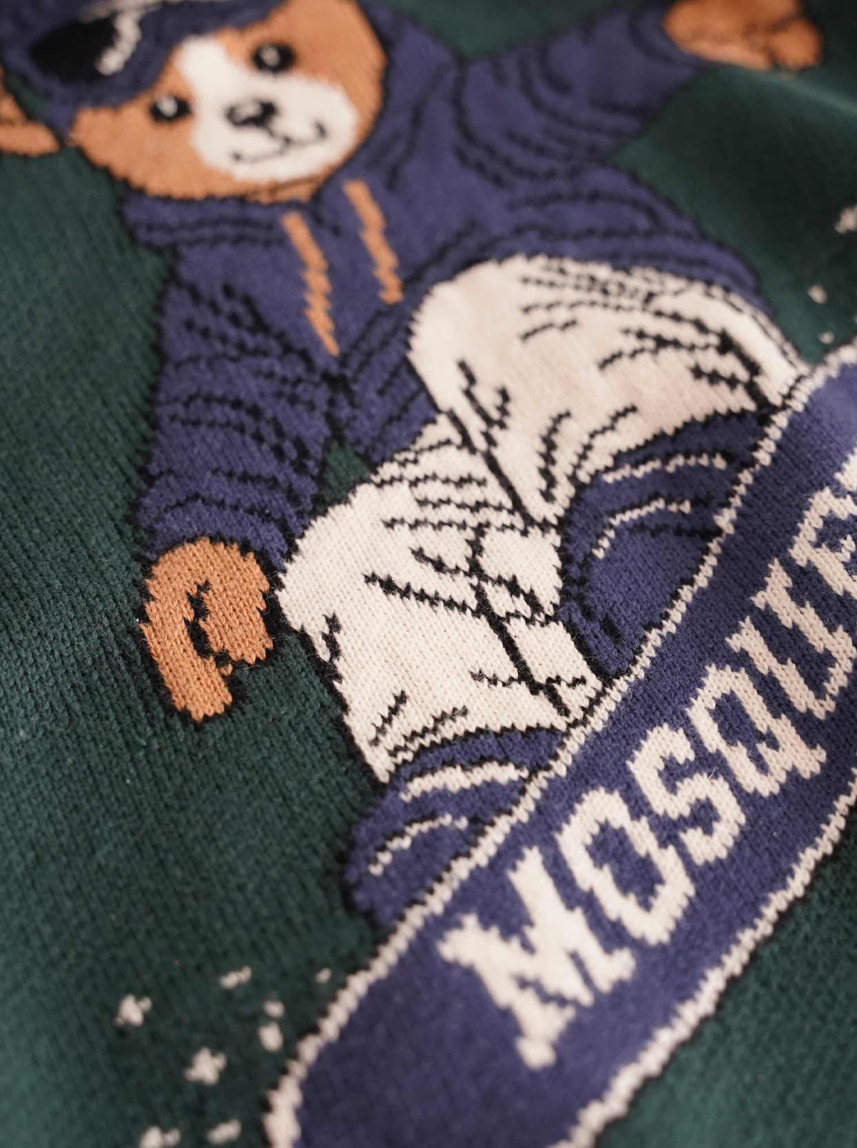GREEN KNIT SWEATER "SNOWBOARD"