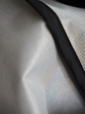 OLIVE RAIN SHELL JACKET "MOSQUETS"