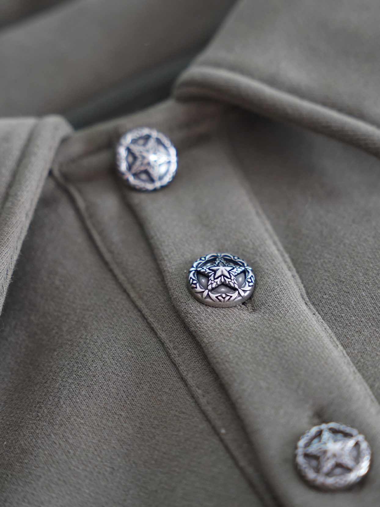 OLIVE POLO SWEATSHIRT 
