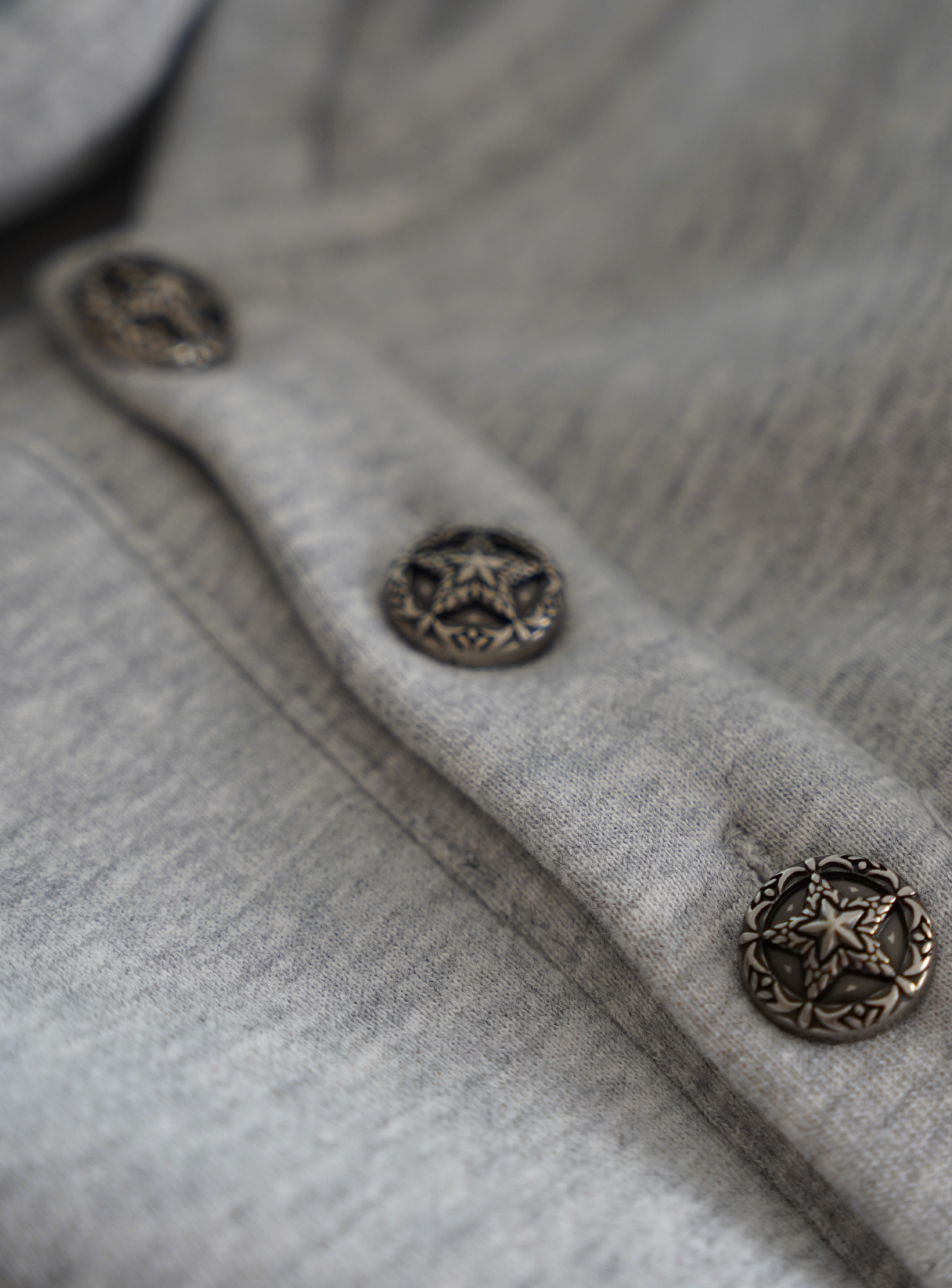 GREY MELANGE HOODED "BUTTONS"