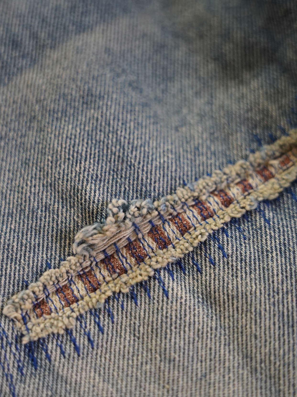 BLUE DENIM 