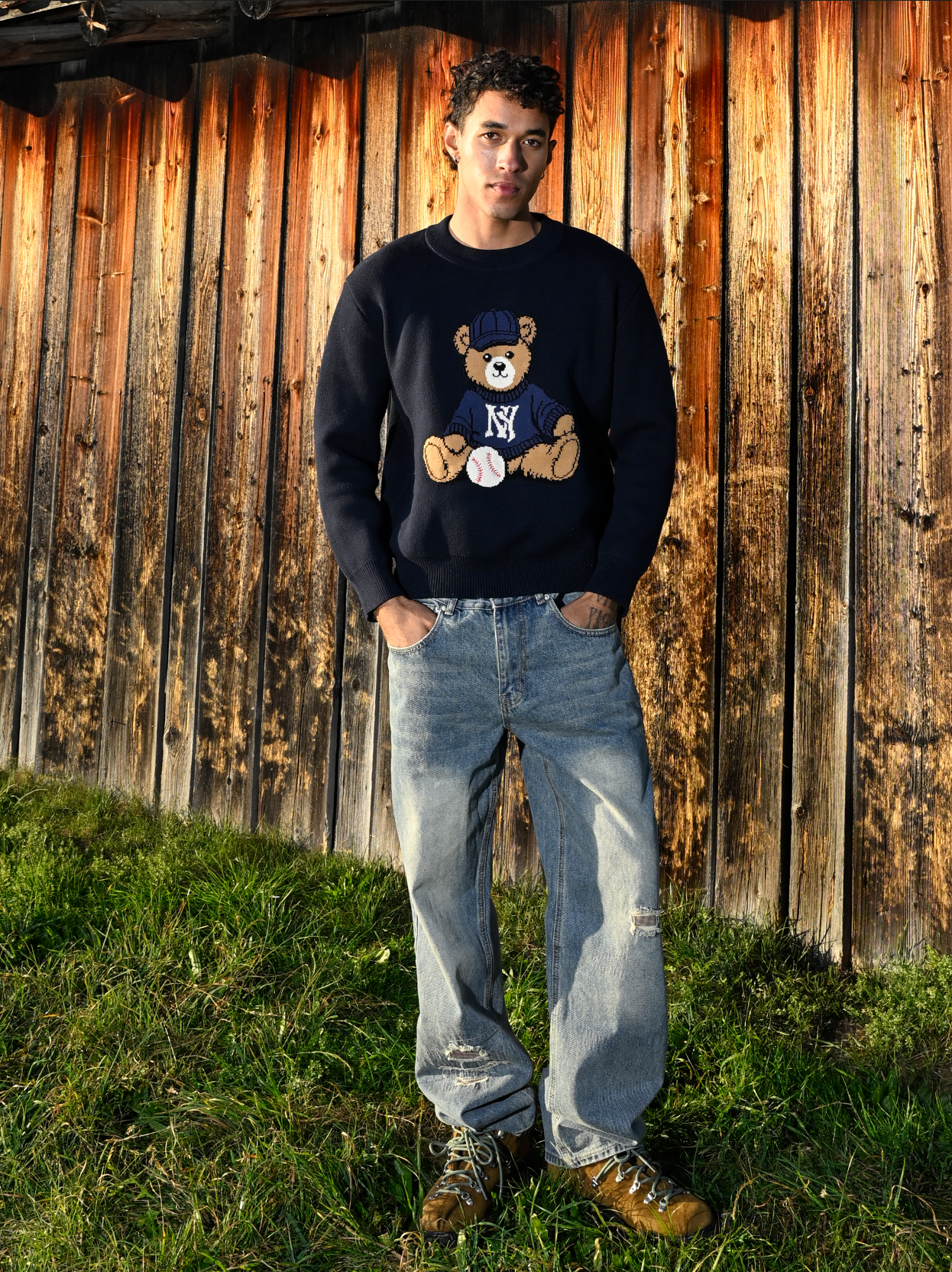 DARK BLUE KNIT SWEATER 