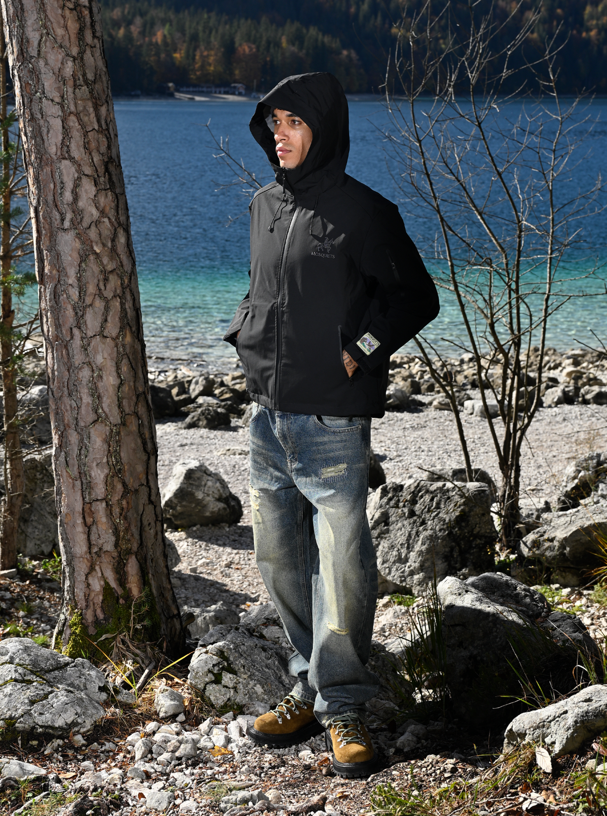 BLACK RAIN SHELL JACKET "MOSQUETS"