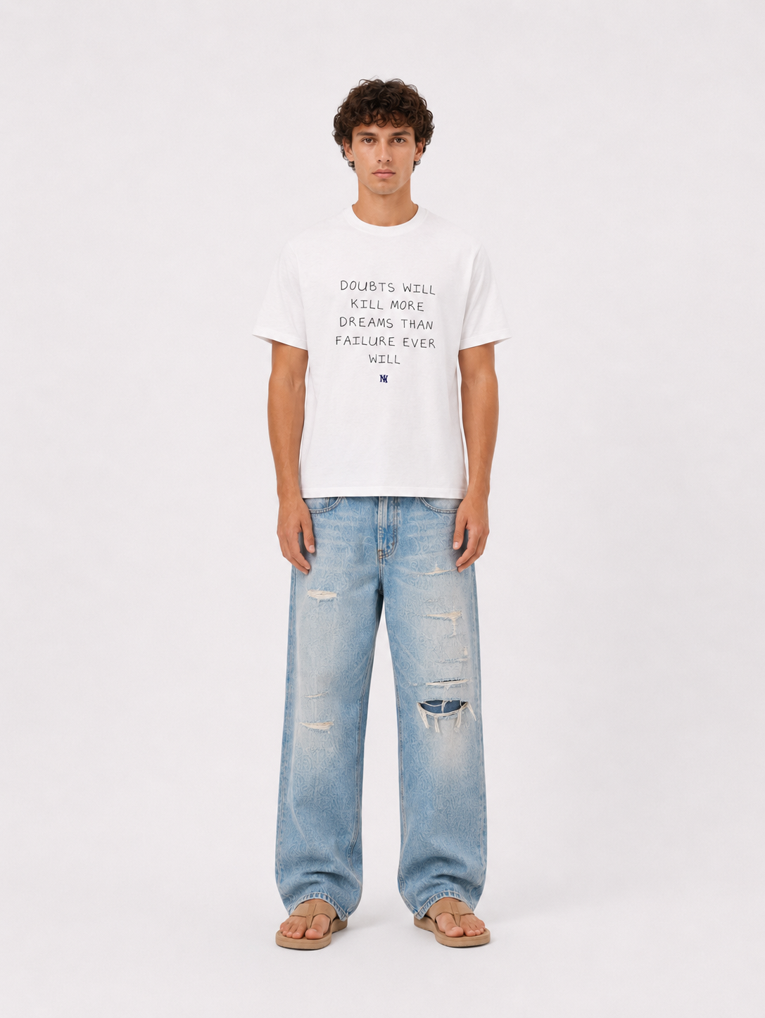 WHITE T-SHIRT 