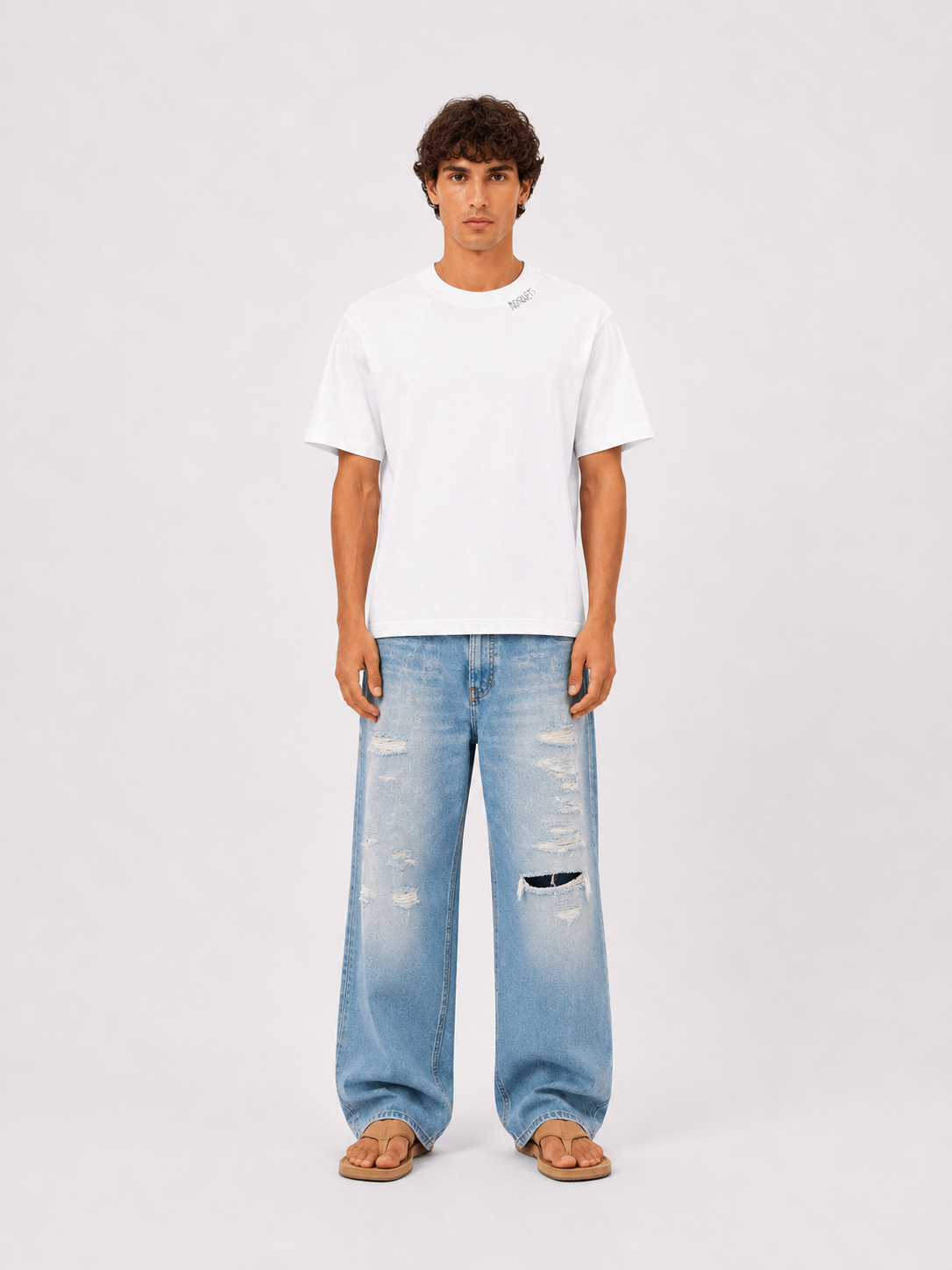 WHITE EVERYDAY T-SHIRT 