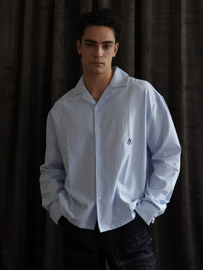 BLUE WHITE STRIPE OXFORD  SHIRT "M"