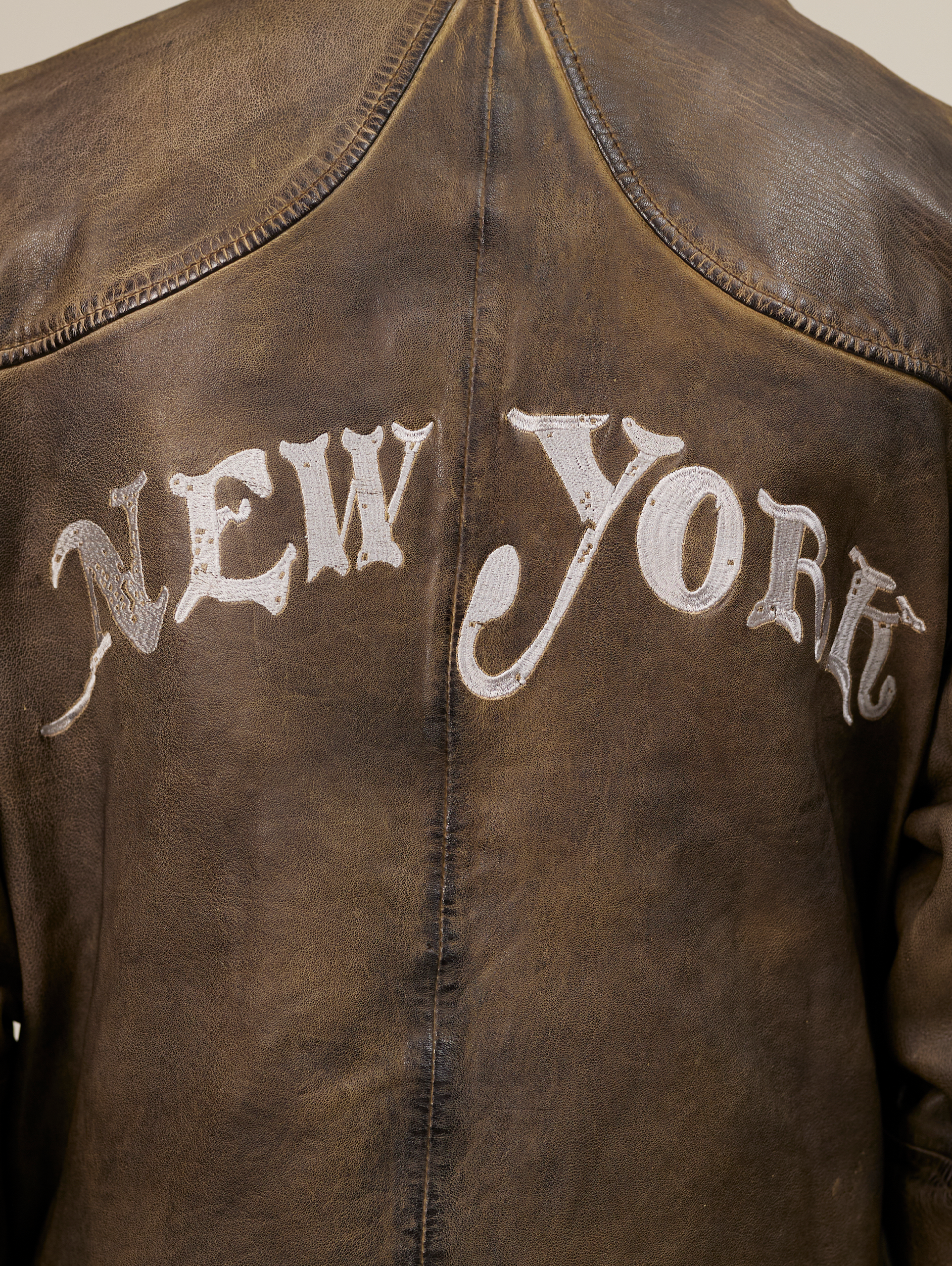 VINTAGE BROWN LEATHER JACKET 