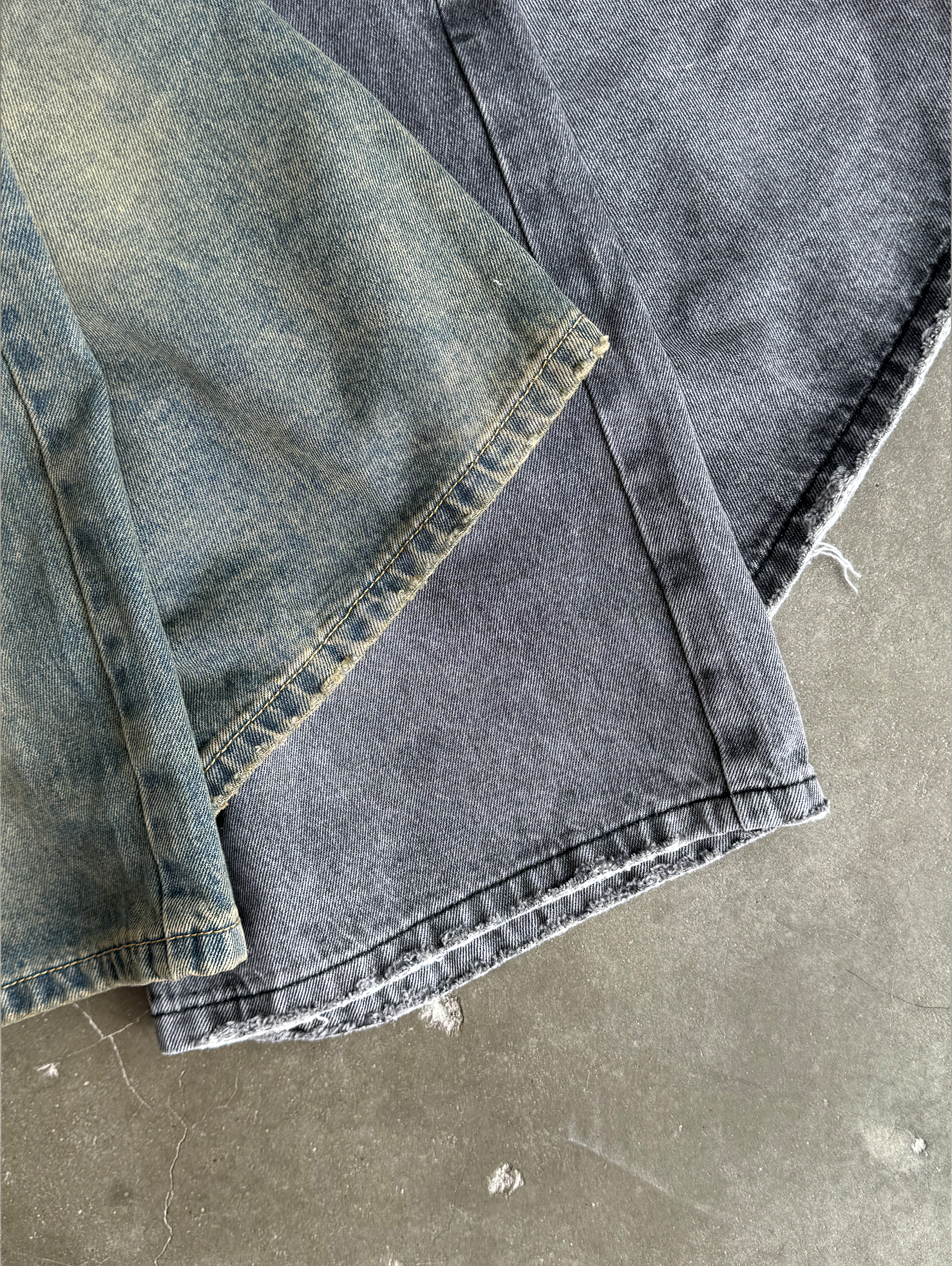 GREY WASHED DENIM JORTS 