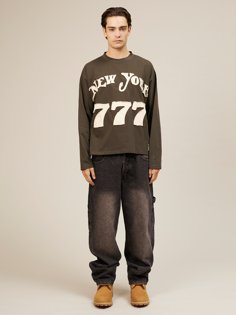 GREY LONGSLEEVE "777"