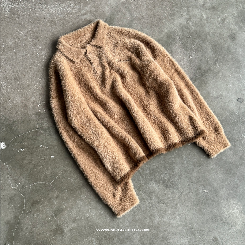 BEIGE MOHAIR POLO "MOSQUETS"