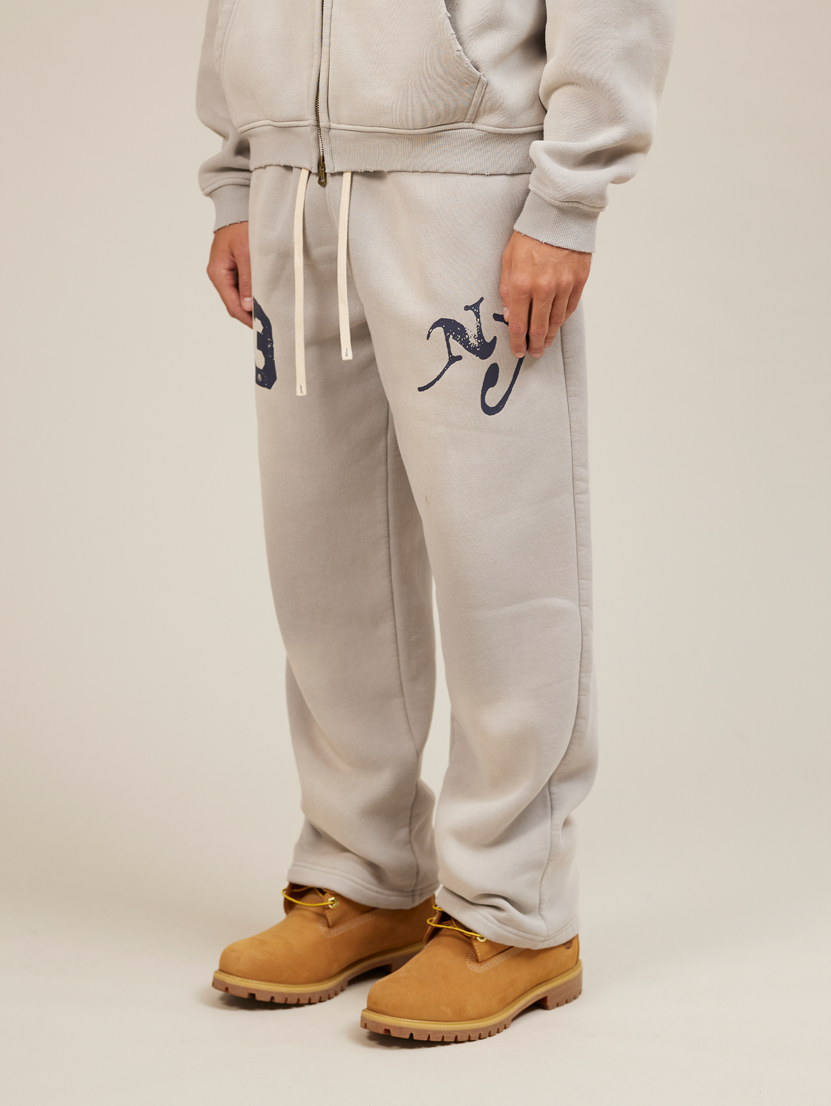 LIGHT GREY SUNFADED SWEATPANTS "NY"